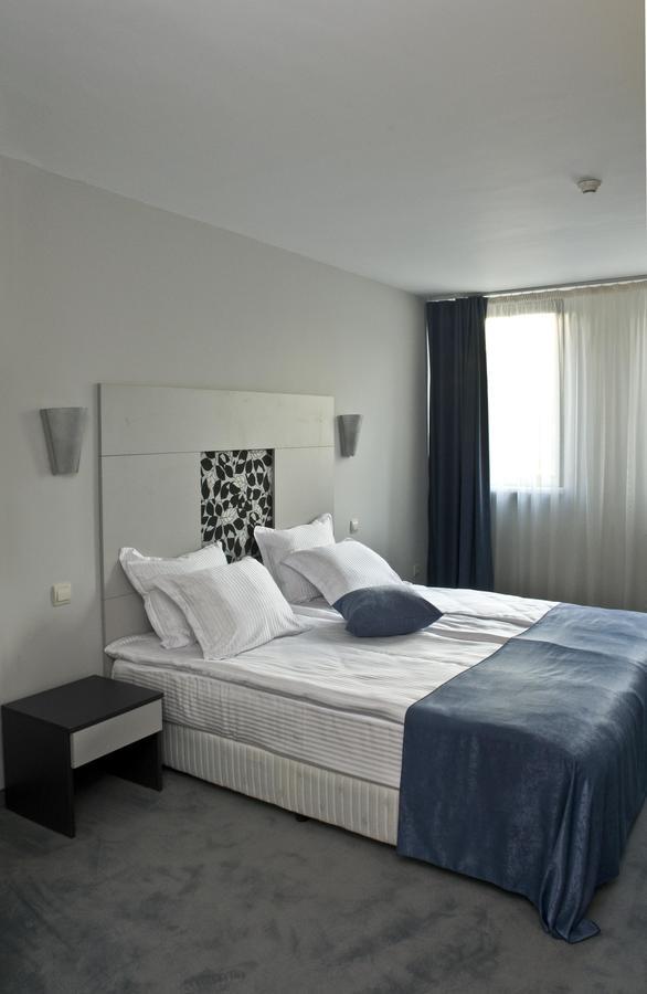 Hotel 4 Zona Sofia Buitenkant foto
